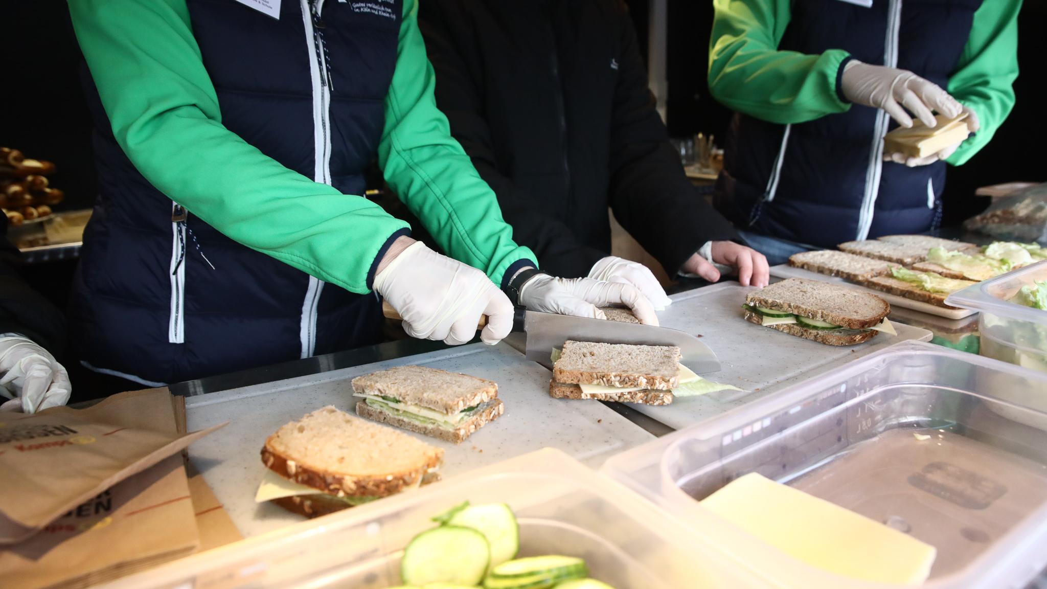 2025-02-11 - KJA Köln - Pressegespräch - Frühstück für Pänz benötigt Spenden_04