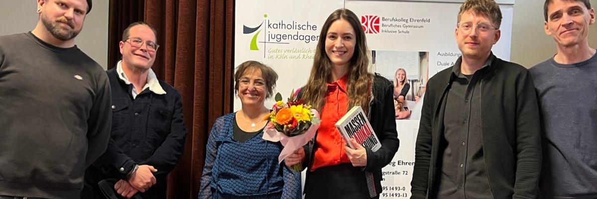 2025-11-03-KJA-Koeln-Respect-Coaches-BKE-Julia-Ebner-Gruppenfoto.JPG_1199923543 (1)