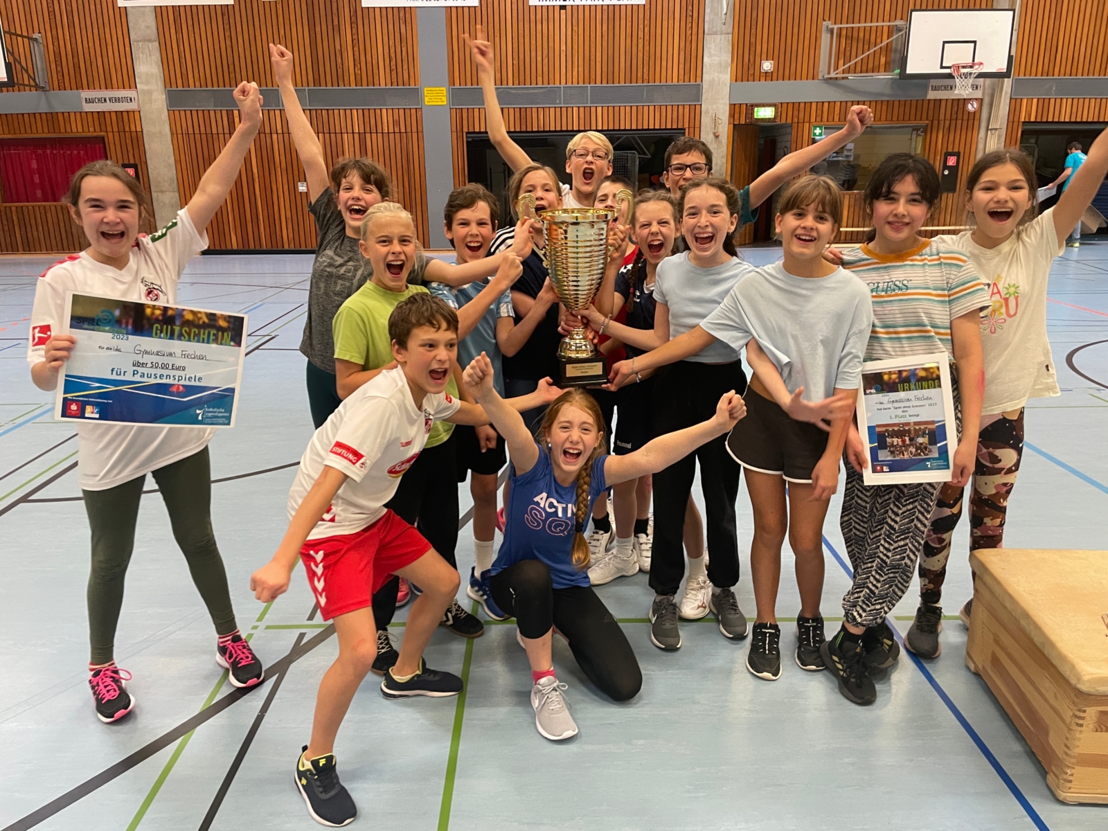 2023 - kompakt - JHS_Spiel_ohne_Grenzen_1 (c) KJA Köln 2023 - kompakt - JHS_Spiel_ohne_Grenzen_1