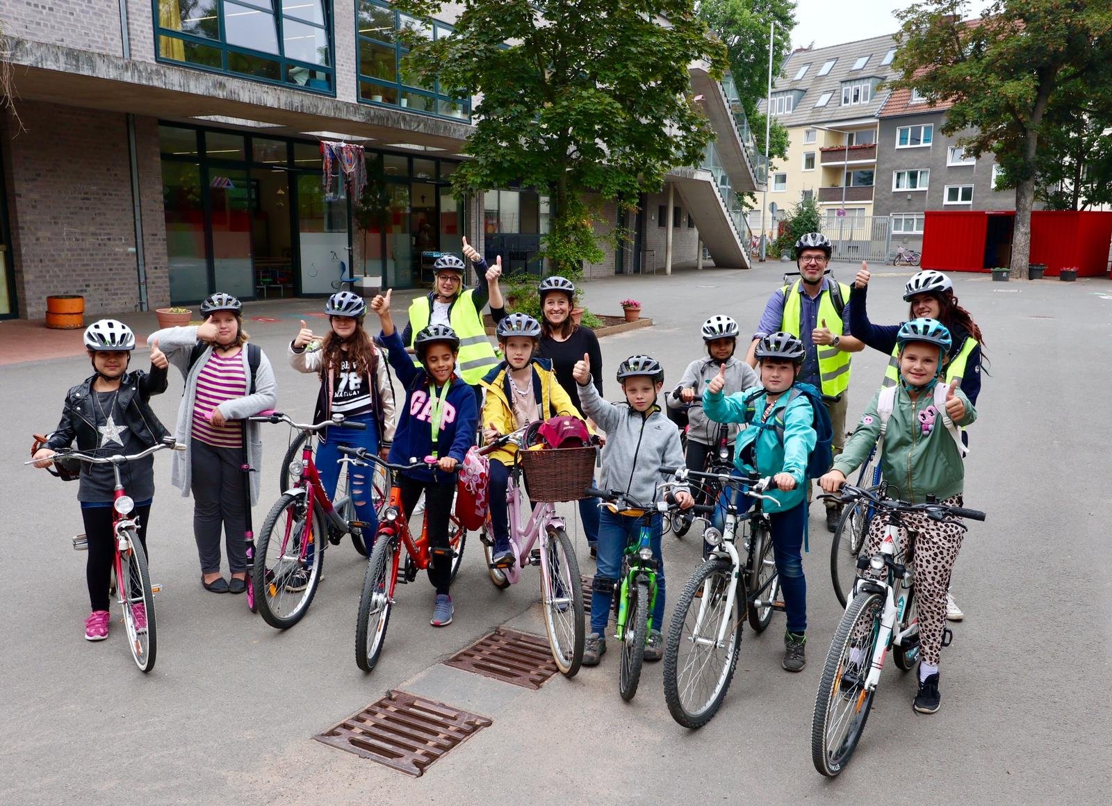 kja-koeln.de | Helmaktion OGS Horststraße