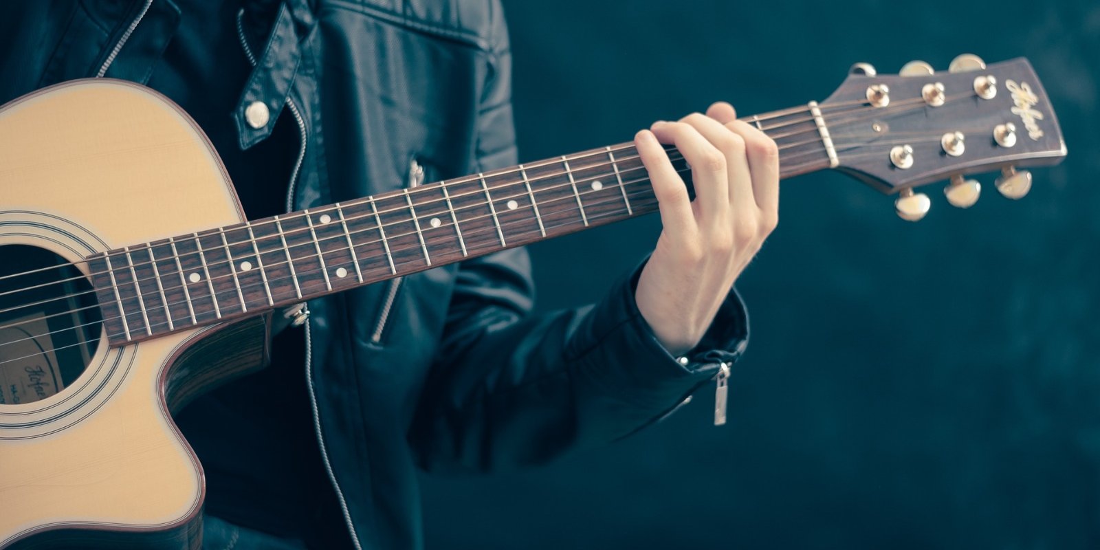 kja-koeln.de | Gitarre (c) Pixabay