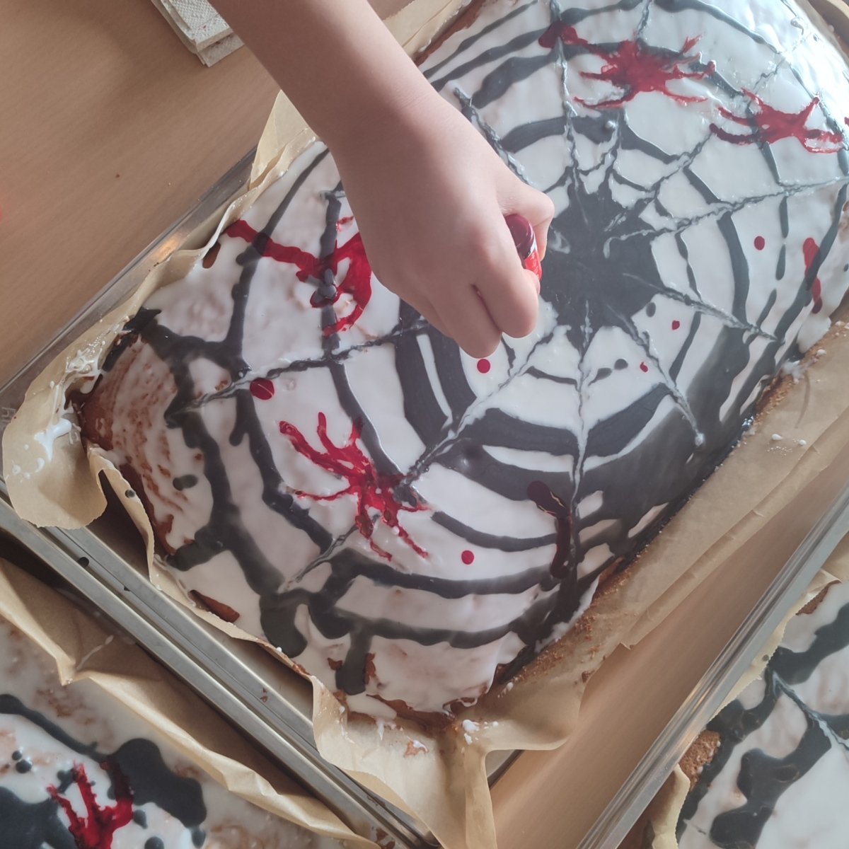 OGS_Halloween Kuchen (c) KJA Köln